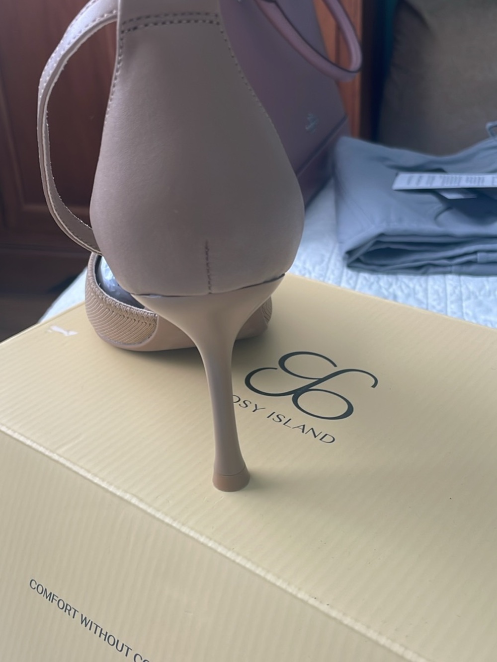 Cozy island nude pump 7.5 NWT $100 new - Picture 4 of 8